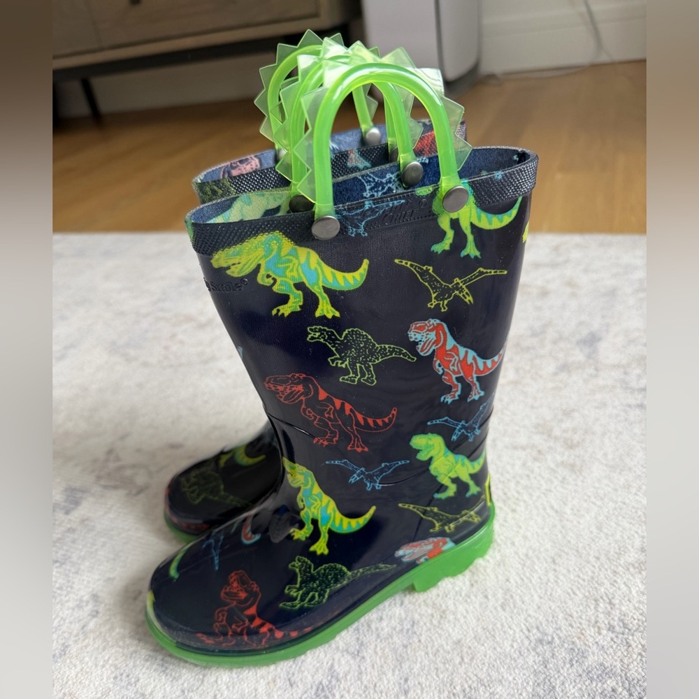 Western Chief Light Up Navy Dinosaur Rain Boots with Green Handles—Like New - Picture 3 of 8